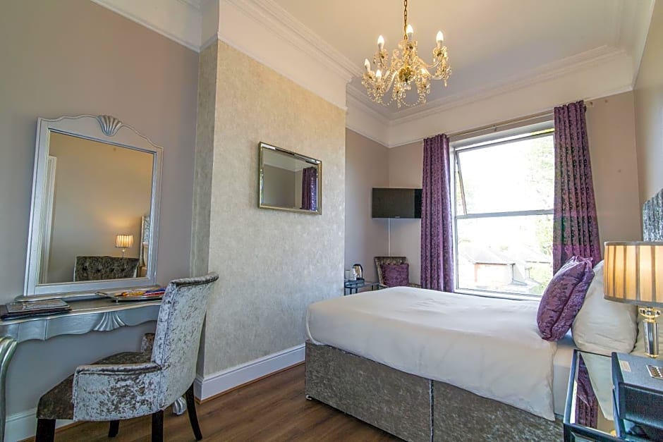 Charleville Lodge Hotel