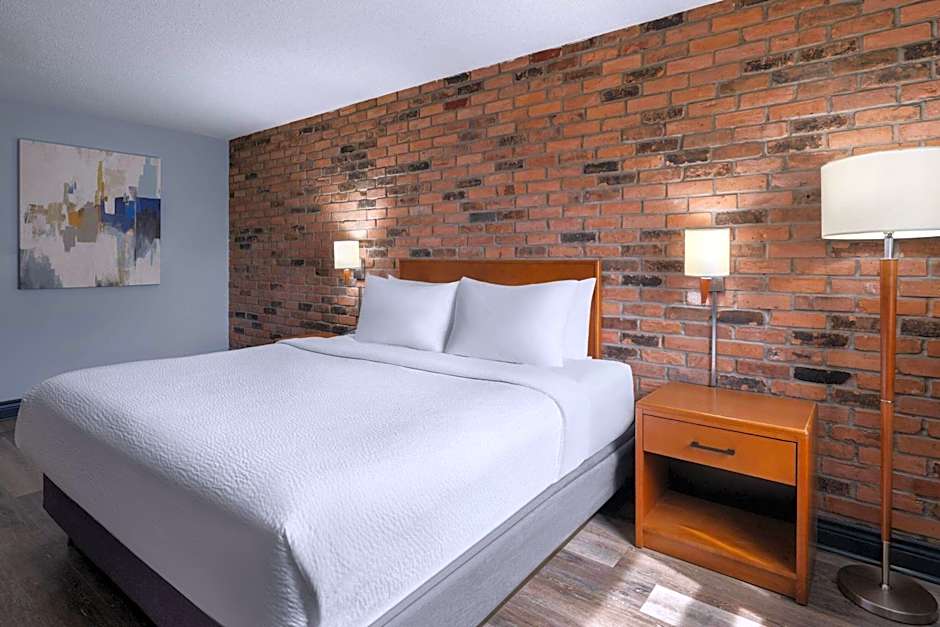 Travelodge by Wyndham Barrie