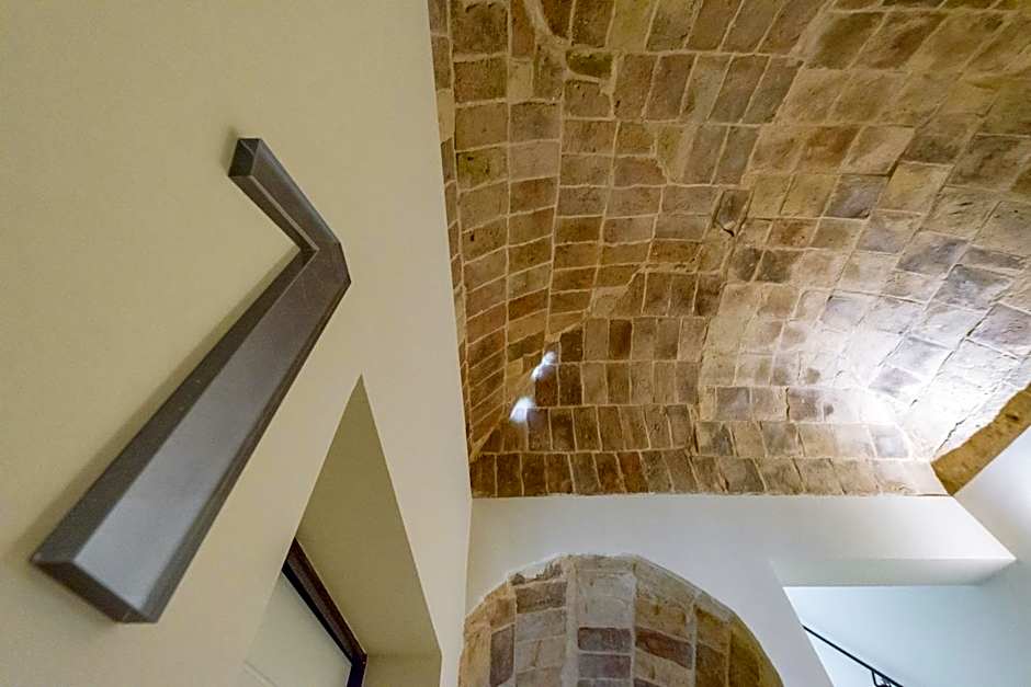 Marie Claire Apartments & Spa