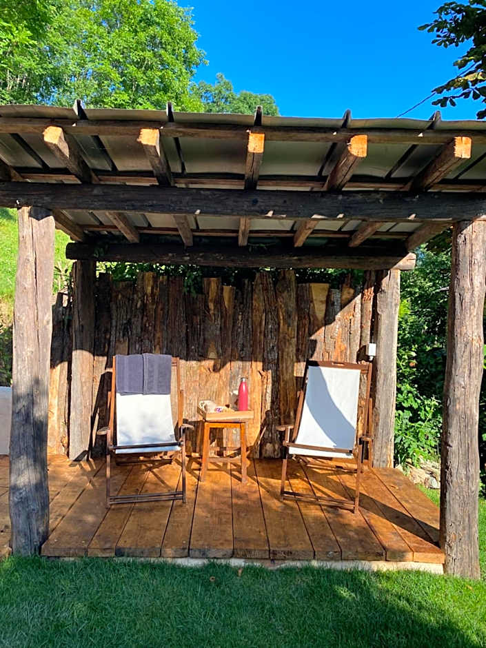 B&B IDUEVAGAMONDI immerso nel bosco tra le MONTAGNE con area benessere come EXTRA