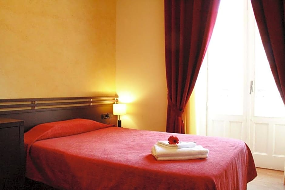 San Max Hotel