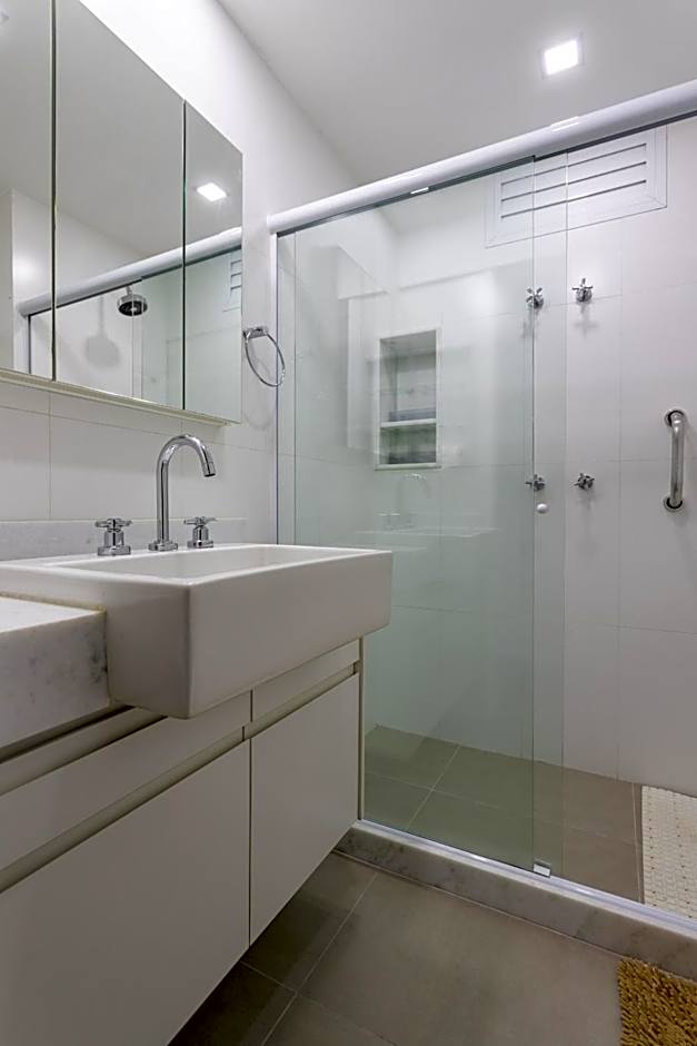 Apartamento em Botafogo a 9min da praia - MRF1307