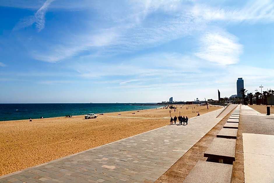 Feelathome Poblenou Beach Apartments