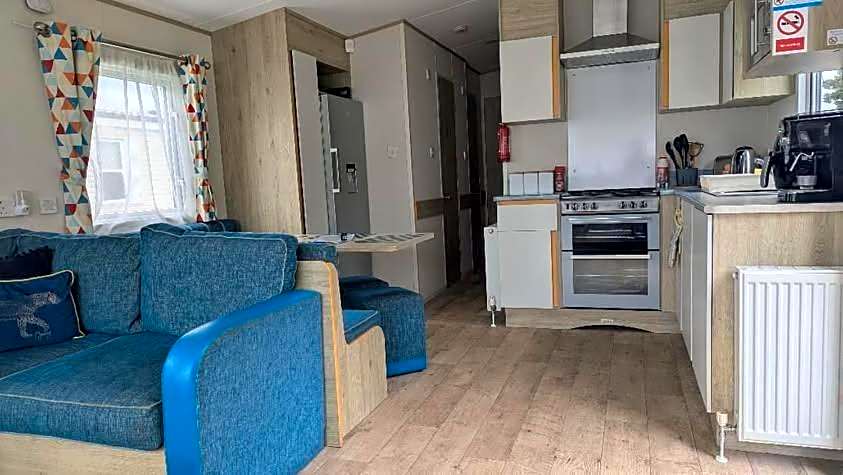 Abi static caravan close to Edinburgh