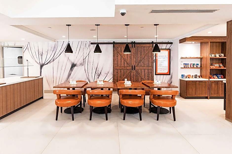 Hilton Garden Inn Fairfax