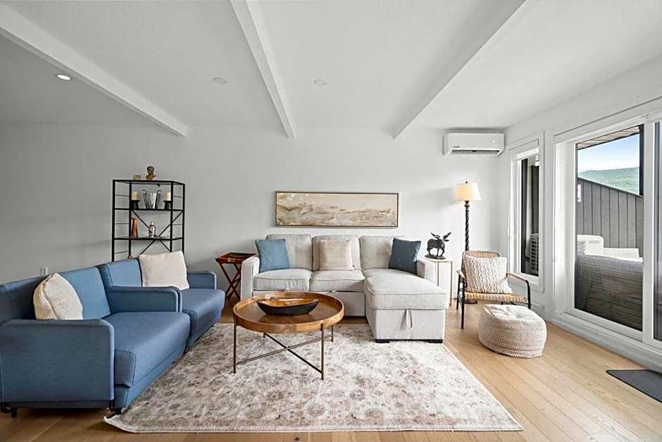 Huge 3 Bedroom Condo with a View