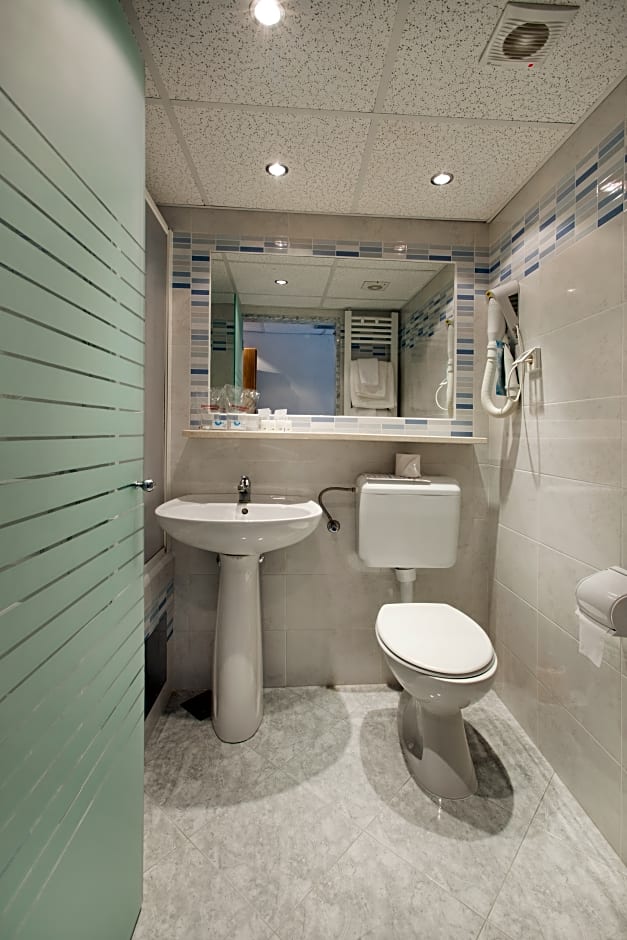 Photo 1 of 3 of Double single use sea side with balcony