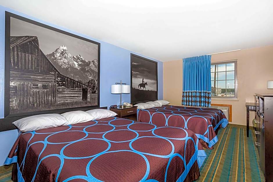 Super 8 by Wyndham Douglas