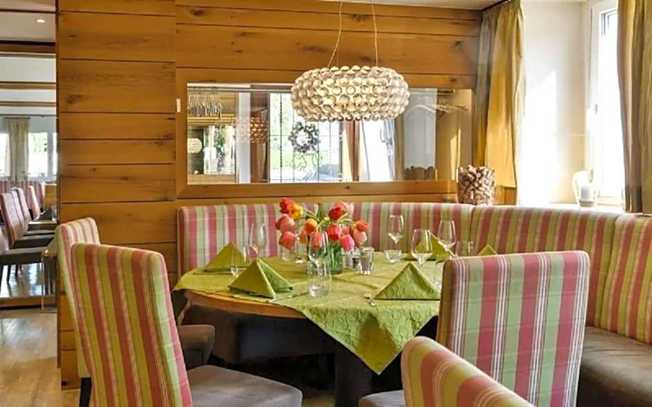 Hotel Jauch S La Wen