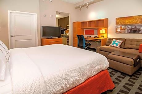 King Studio with Sofa Bed