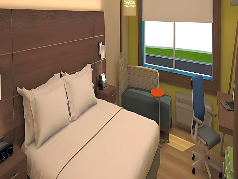 Holiday Inn Express & Suites Omaha - 120th and Maple By IHG