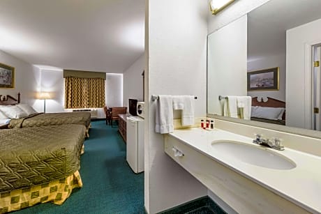 2 Queen Beds, Nonsmoking