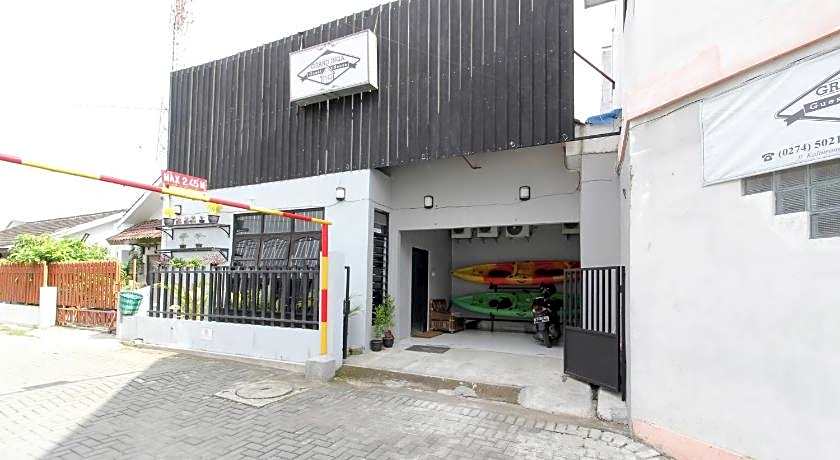 RedDoorz near Graha Saba UGM