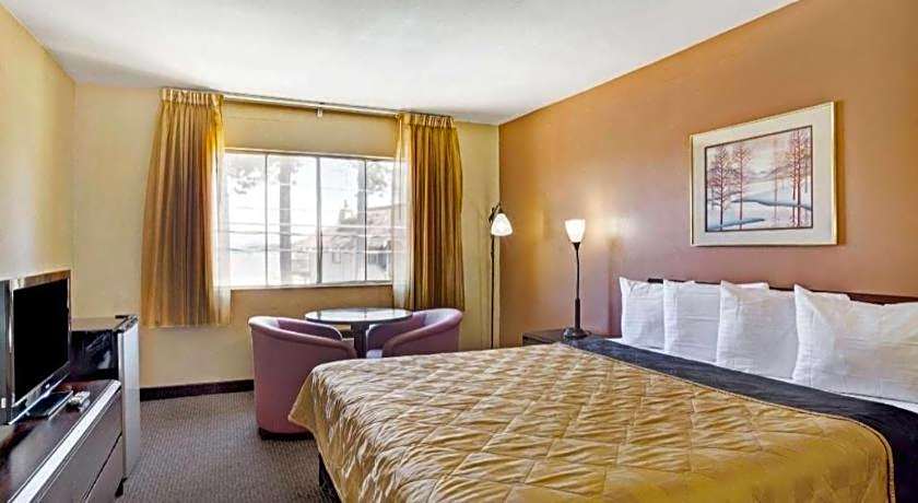 Howard Johnson by Wyndham South Lake Tahoe