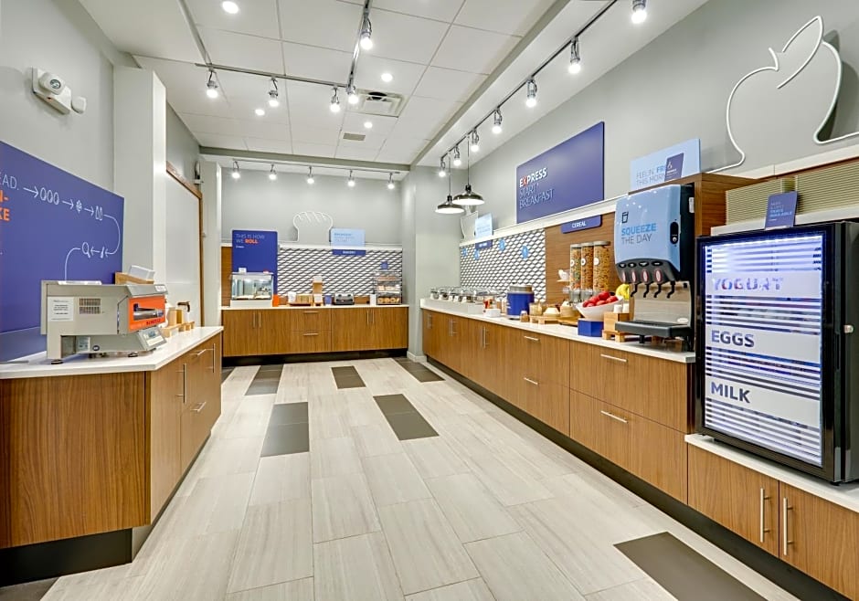 Holiday Inn Express And Suites Kermit By IHG