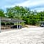 Chianti B&B Design infinity pool shared