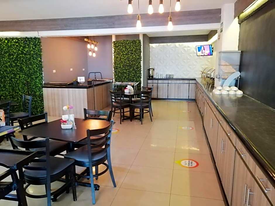 Hotel Campestre Inn