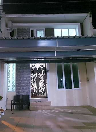 Rumalia, simple 3br @Salatiga