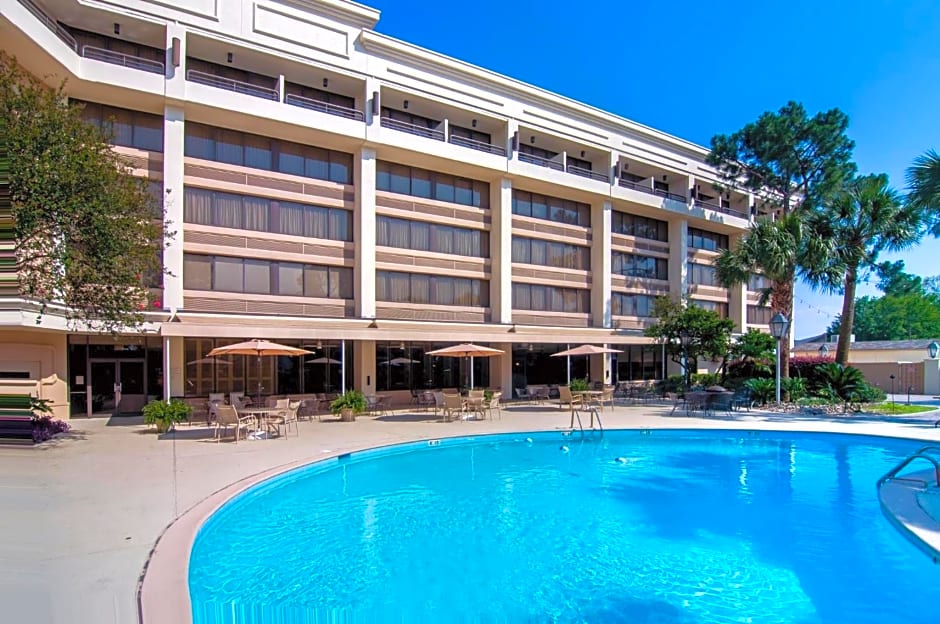 Crowne Plaza Executive Center Baton Rouge By IHG