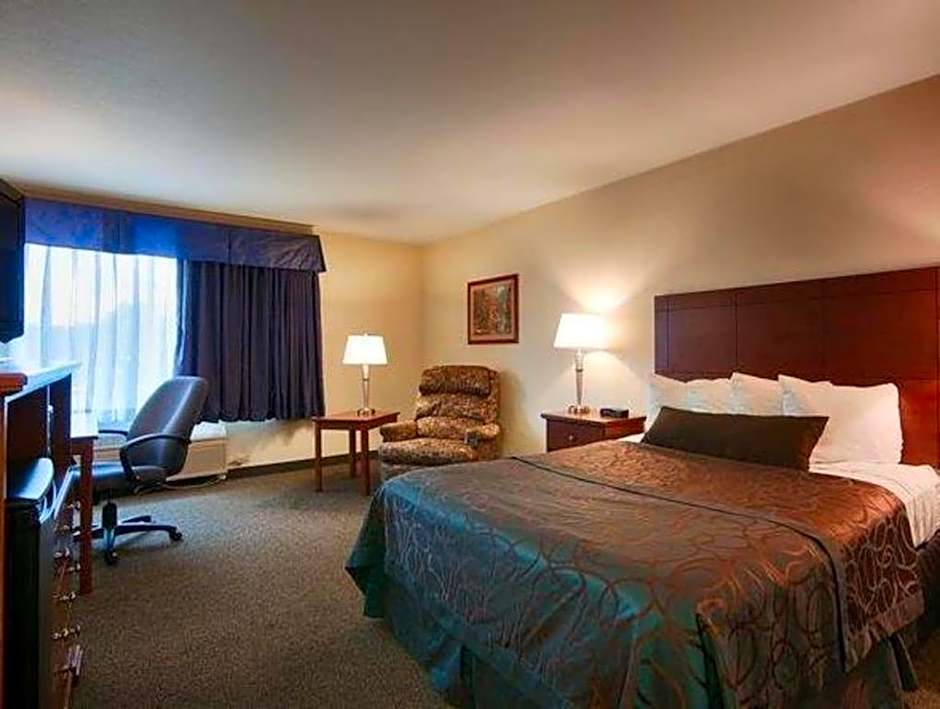 Best Western Fostoria Inn & Suites