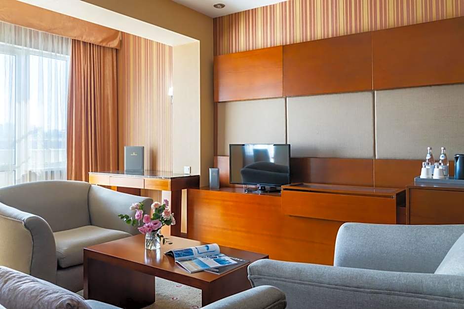 Grand Aiser Hotel