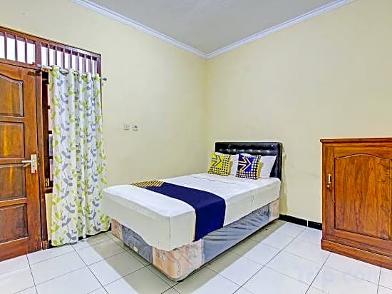 OYO Life 93010 Omah Bareng Syariah Sambisari