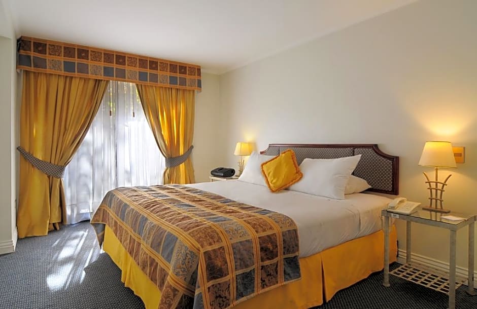 Photo 1 of 2 of 1 Double Bed