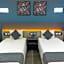 Illusion Xpress I Attraction Hotel Deluxe