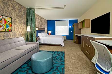 1 King Bed Studio Suite Nonsmoking
