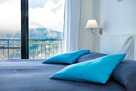 Two-Bedroom Apartment with Terrace and Sea View