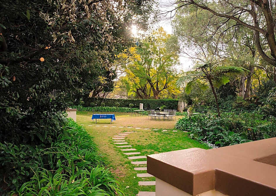 10 2nd Avenue Houghton Estate by Dream Resorts