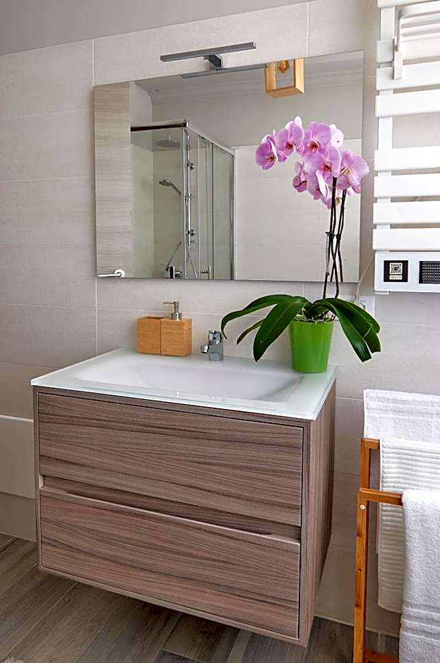 La Marina Apartment Suites