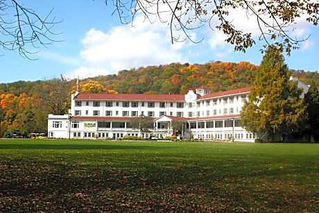 Shawnee Inn and Golf Resort