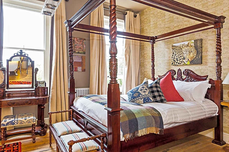 Photo 1 of 9 of Opulent Double Room