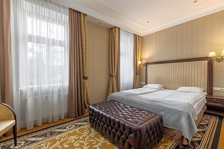 RIXWELL GERTRUDE HOTEL