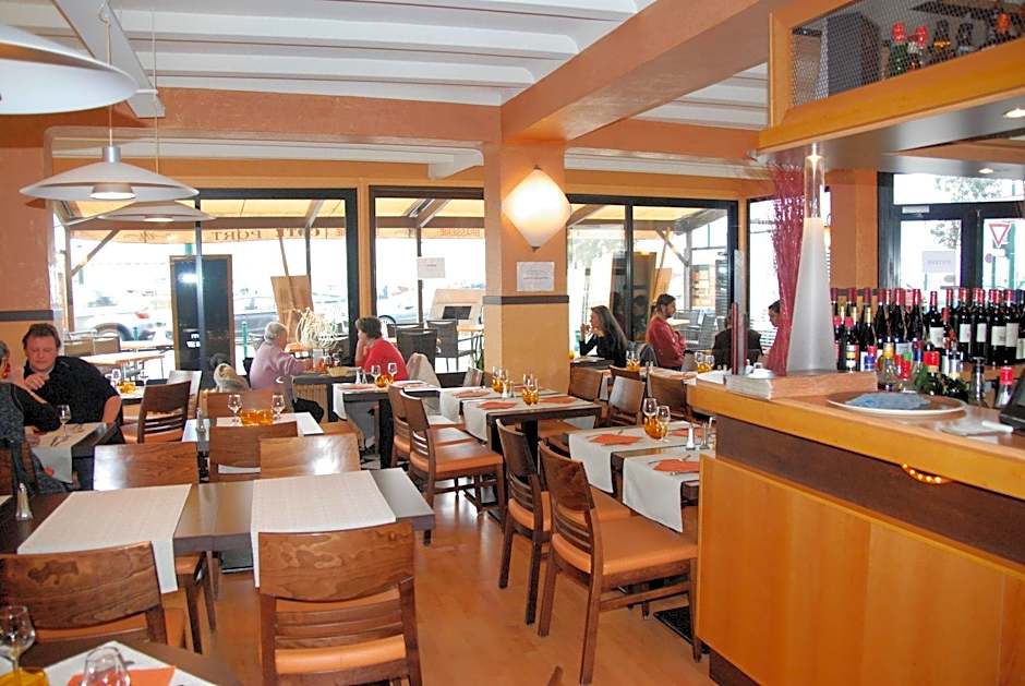 Hôtel Du Port