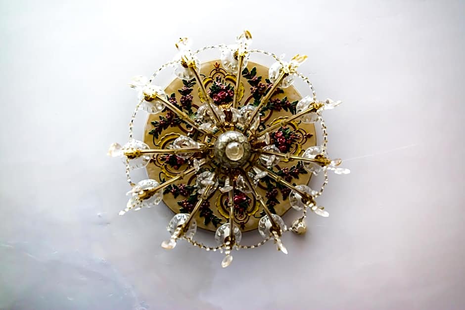 MyRoomz Hollingdales Hotel