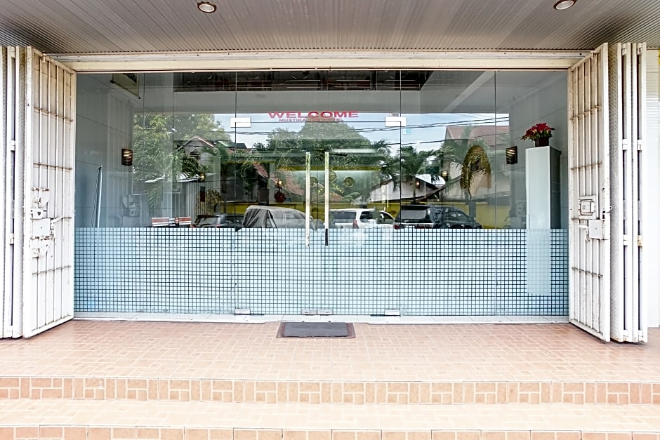 Hotel Mustika Sari by ZUZU