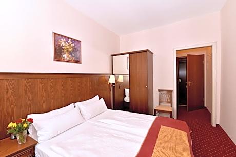 Economy Double or Twin Room