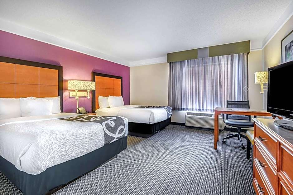 La Quinta Inn & Suites by Wyndham Myrtle Beach Broadway Area