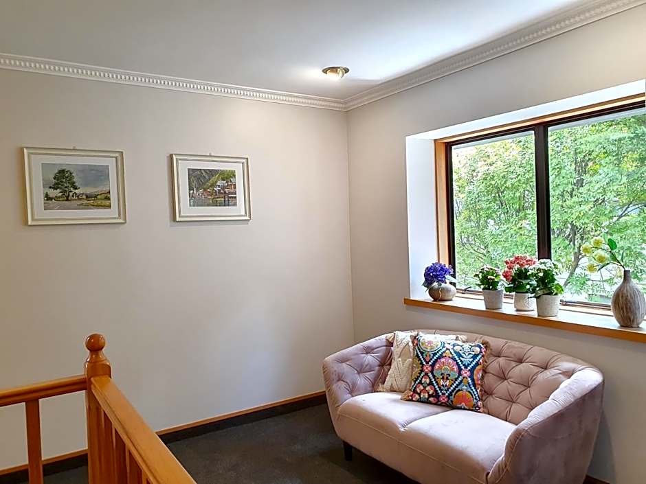 Fitzherbert Castle Motel