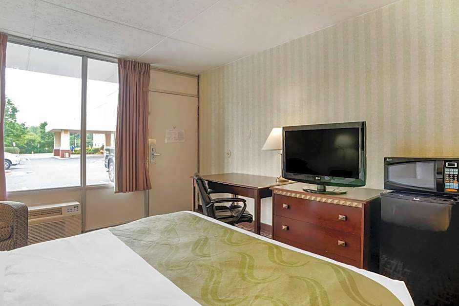 Quality Inn Fredericksburg near Historic Downtown