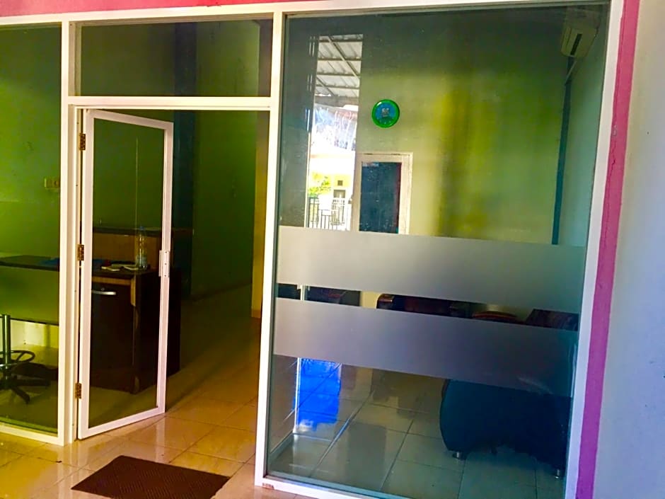 Homestay Badak by ZUZU