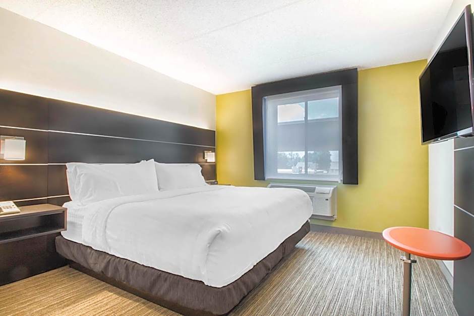 Holiday Inn Express & Suites Albany Airport - Wolf Road By IHG
