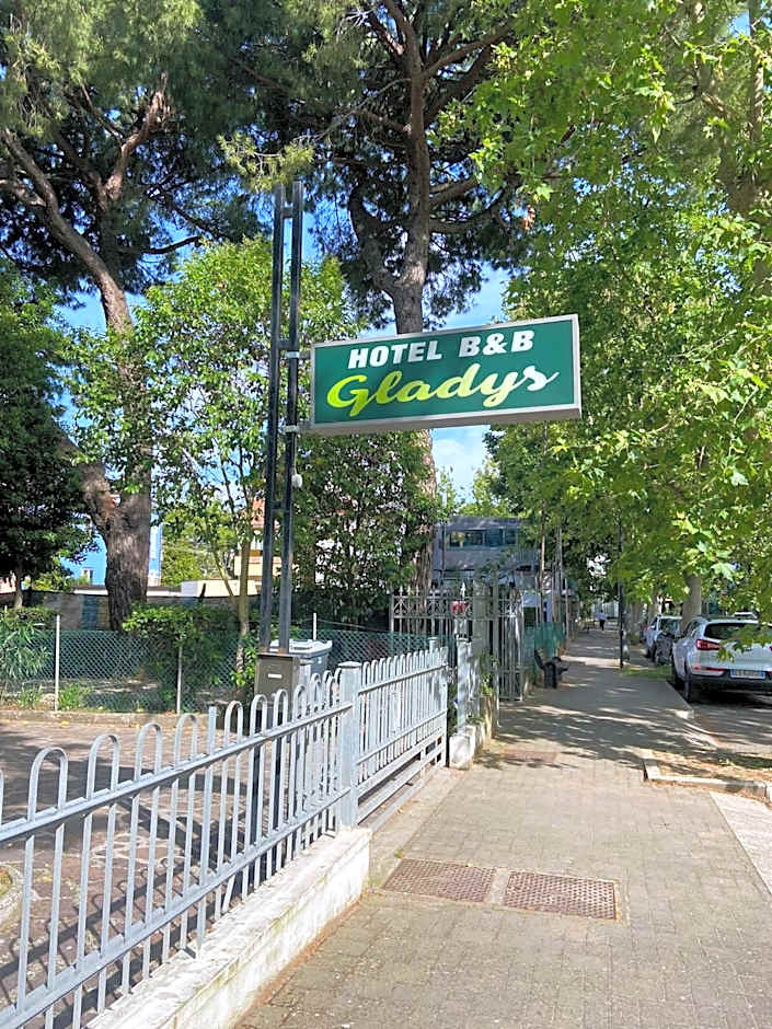 Hotel Gladys
