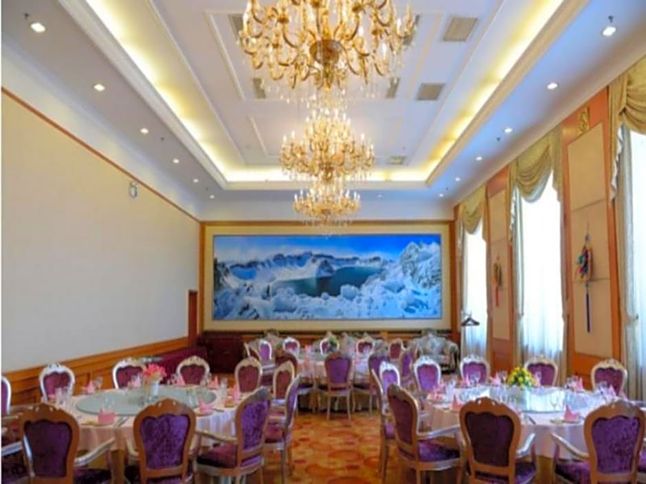Yanbian Baishan Hotel