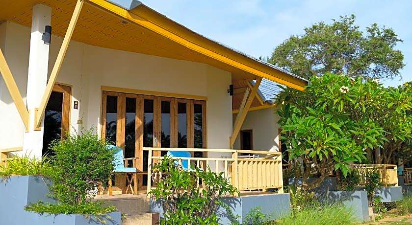 Saphli Villa Beach Resort