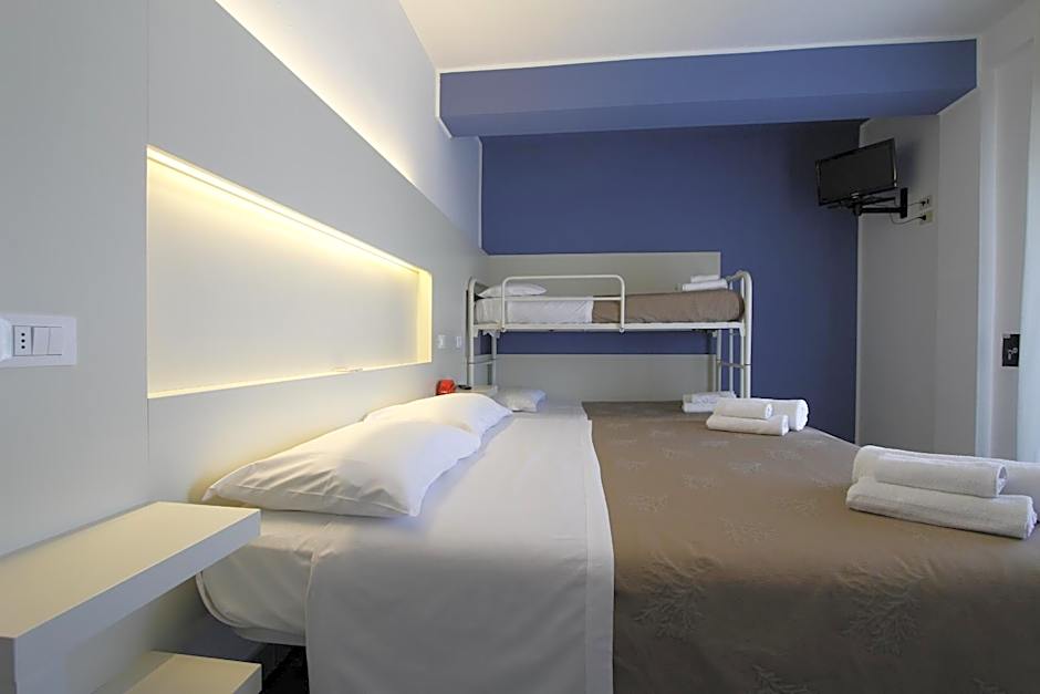 Hotel Desire'