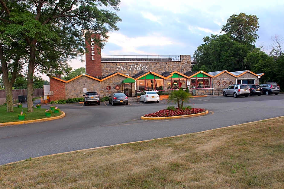 Tides Motor Inn