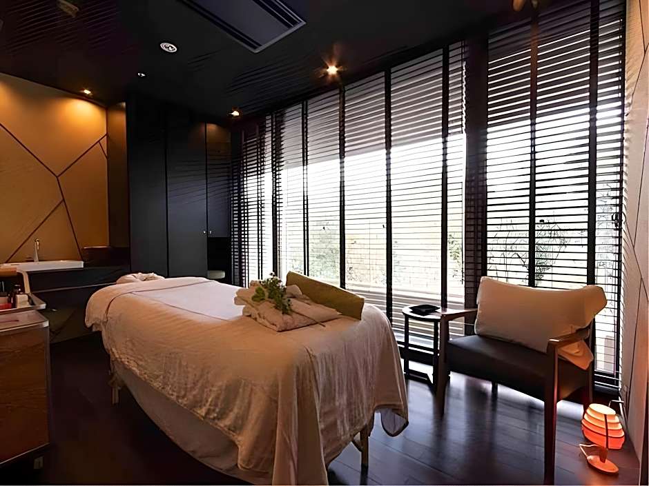 Agora Fukuoka Hilltop Hotel & Spa